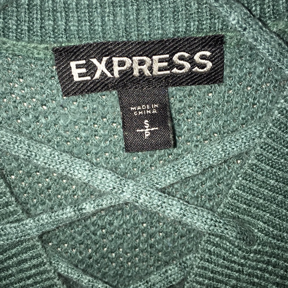 Express Sweater - Picture 2 of 3